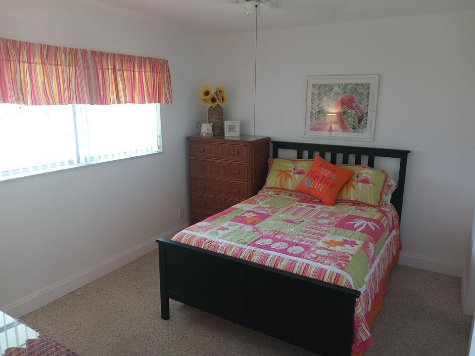 出租: $1,650 (2 贝兹, 1 浴室, 729 平方英尺)