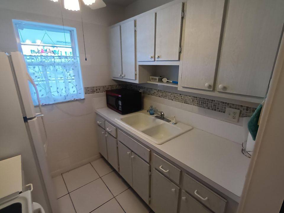 出租: $1,650 (2 贝兹, 1 浴室, 729 平方英尺)