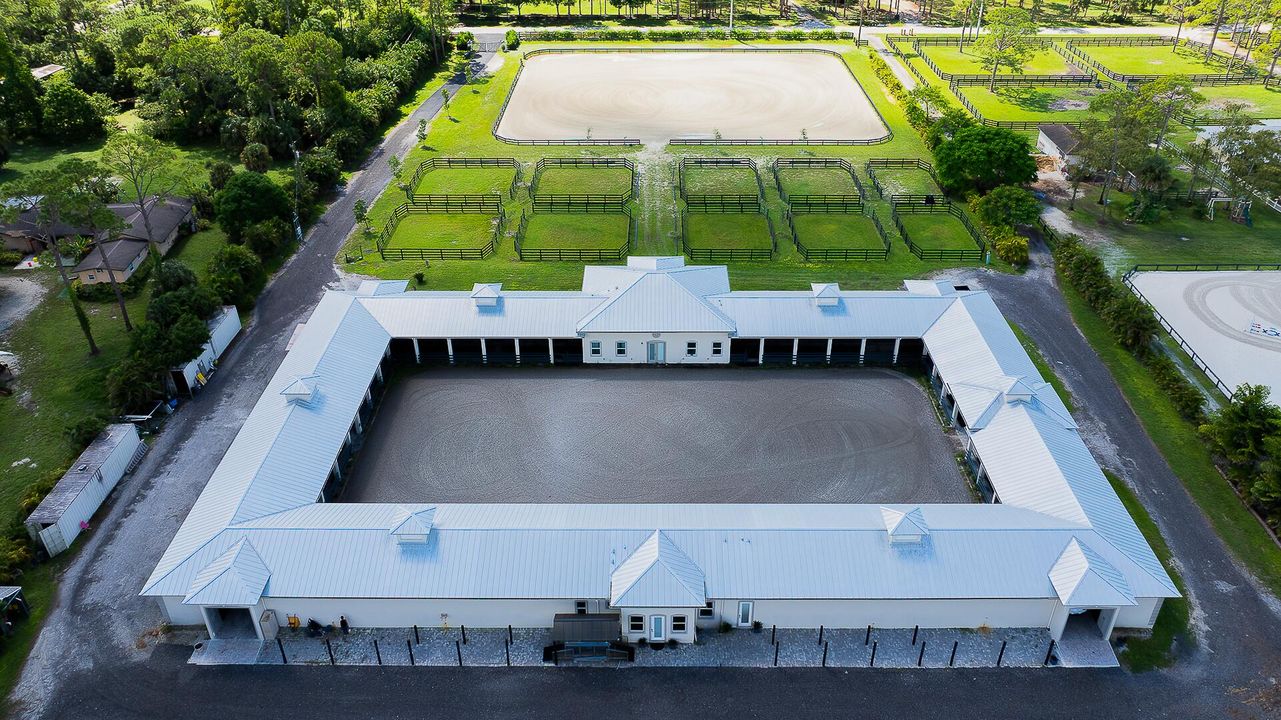 出租: $5,000 (4 贝兹, 2 浴室, 2801 平方英尺)