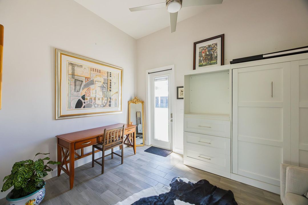 出租: $5,000 (4 贝兹, 2 浴室, 2801 平方英尺)