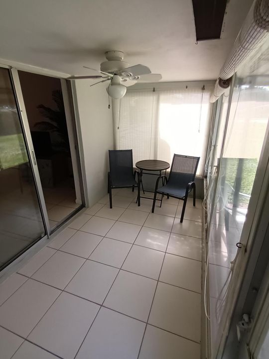 出租: $1,650 (2 贝兹, 1 浴室, 729 平方英尺)