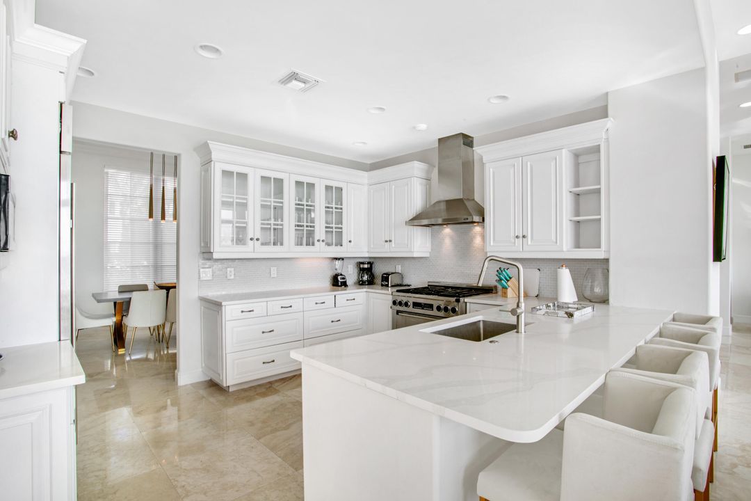 For Rent: $59,995 (4 beds, 3 baths, 3511 Square Feet)