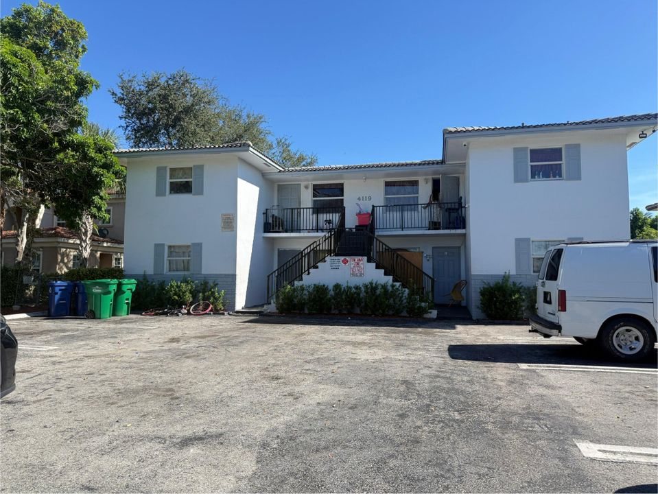 Recently Sold: $995,000 (0 beds, 0 baths, 4173 Square Feet)