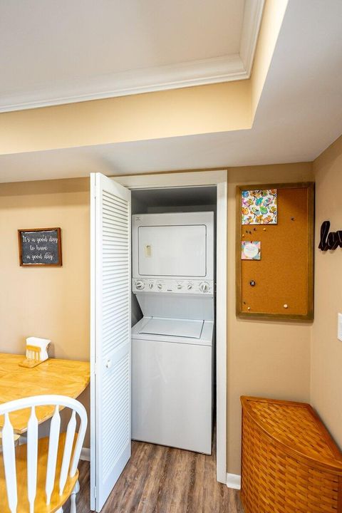 待售: $199,000 (2 贝兹, 2 浴室, 1417 平方英尺)