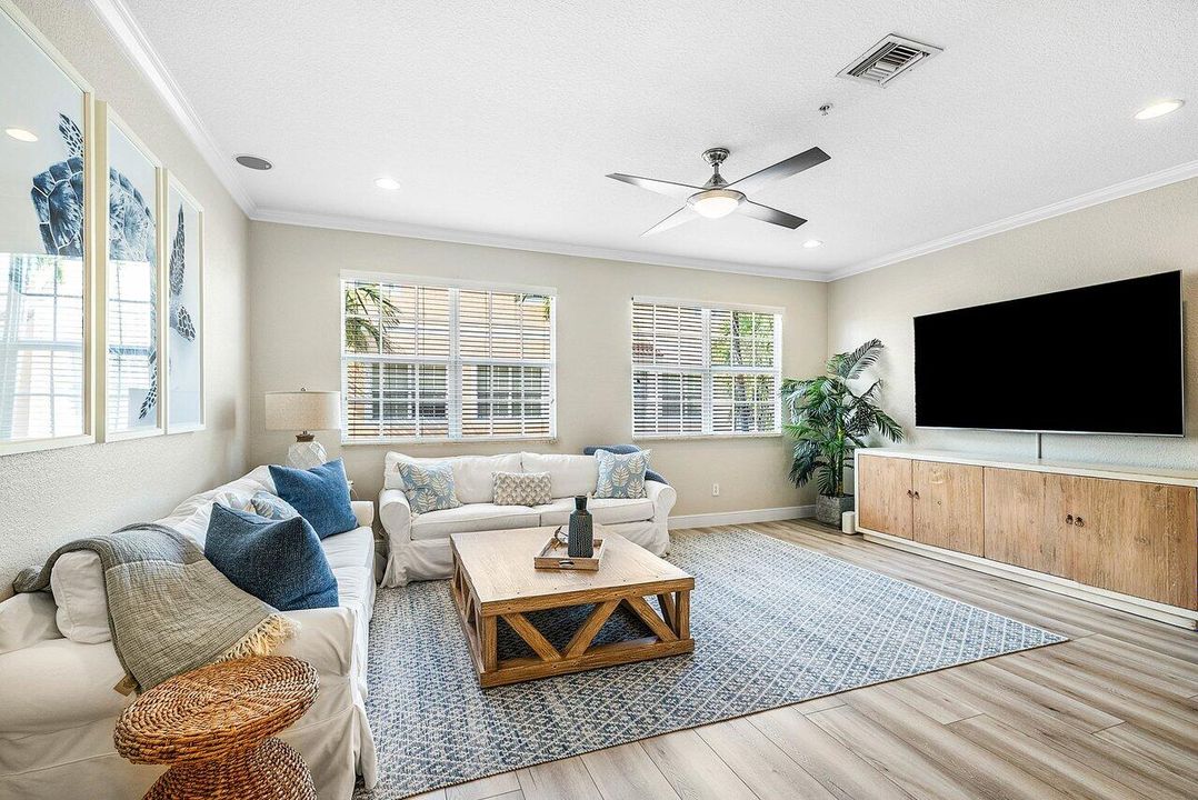 For Sale: $849,000 (3 beds, 2 baths, 1875 Square Feet)