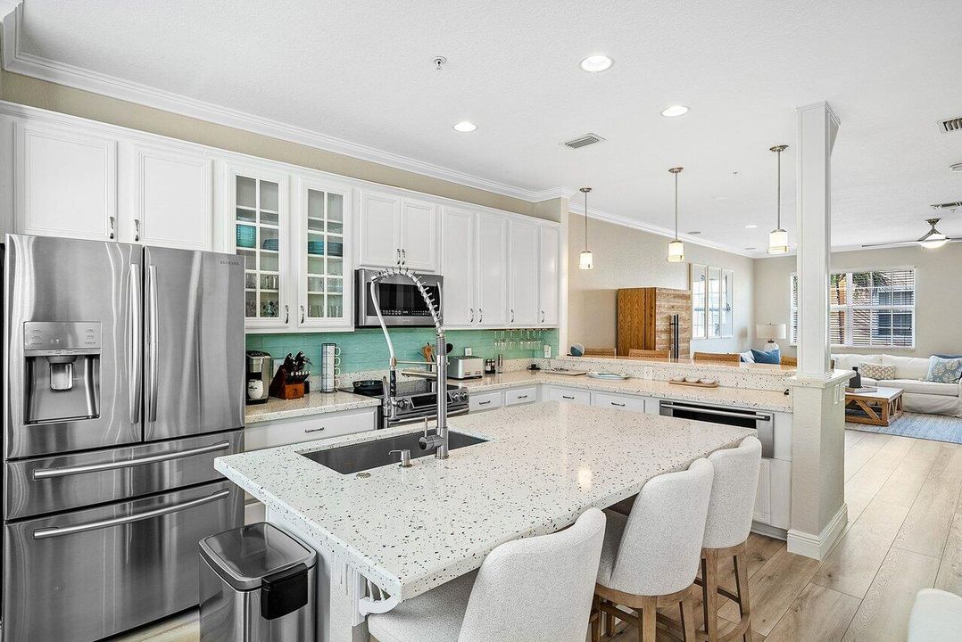 For Sale: $849,000 (3 beds, 2 baths, 1875 Square Feet)