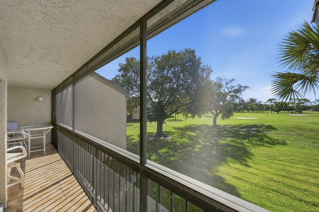 待售: $199,000 (2 贝兹, 2 浴室, 1417 平方英尺)