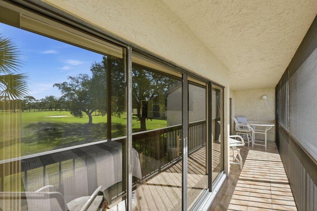 待售: $199,000 (2 贝兹, 2 浴室, 1417 平方英尺)