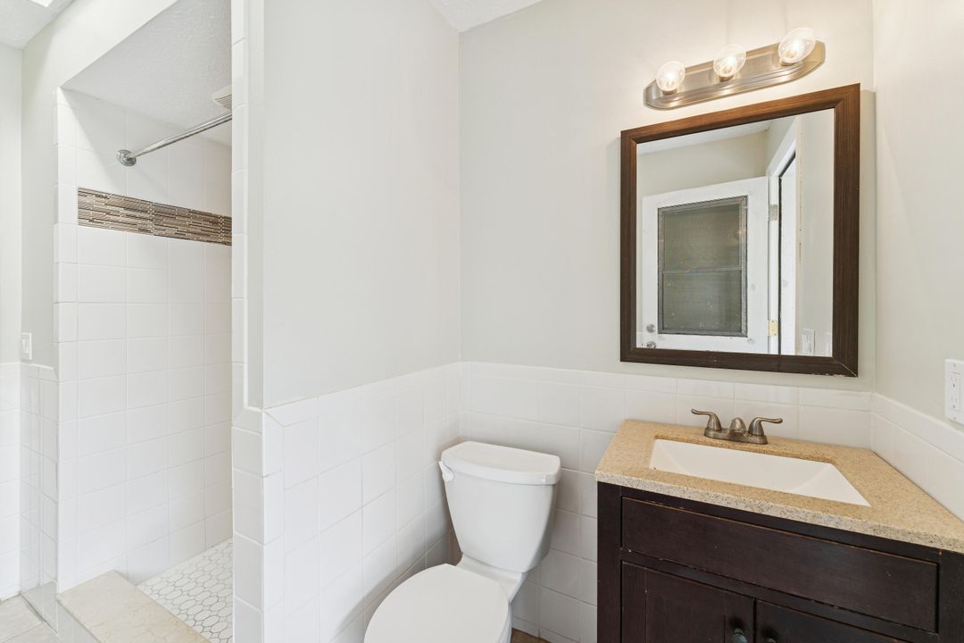 Под контрактом: $329,900 (3 спален, 2 ванн, 1394 Квадратных фут)