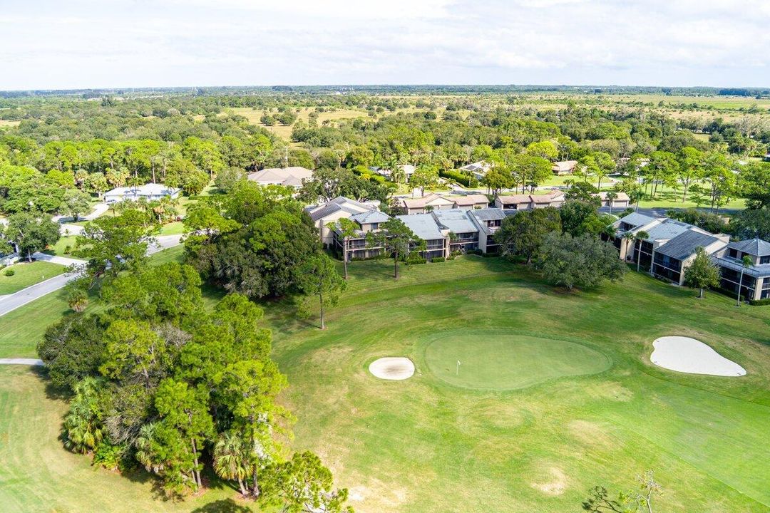 待售: $199,000 (2 贝兹, 2 浴室, 1417 平方英尺)