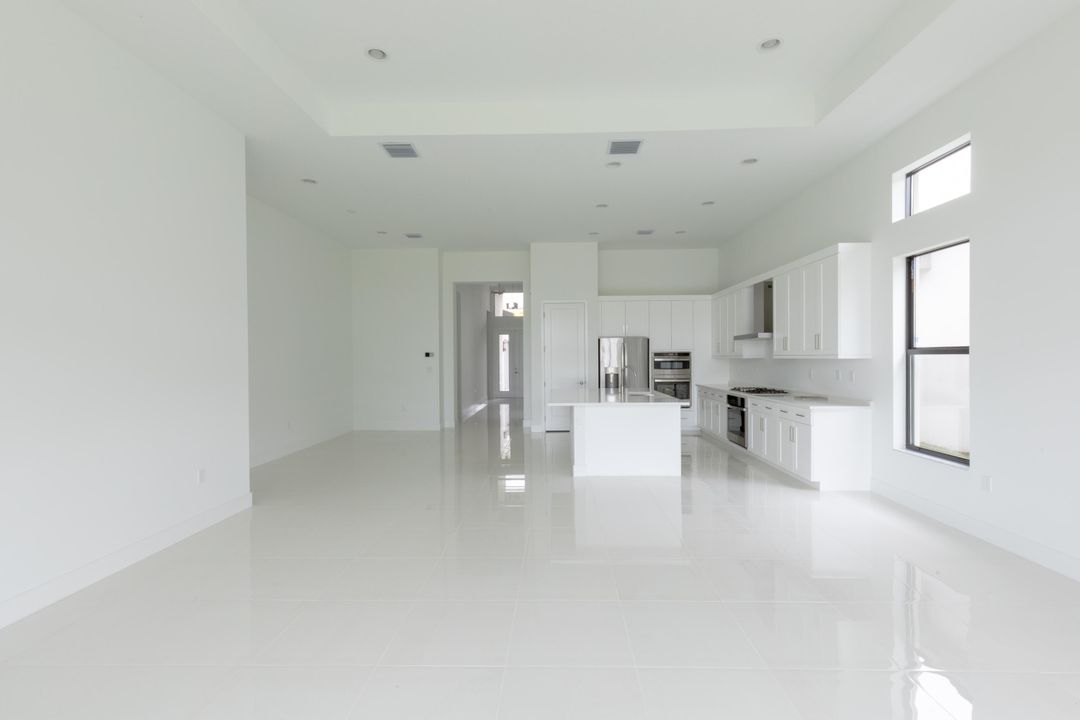 For Sale: $1,645,000 (3 beds, 3 baths, 2573 Square Feet)