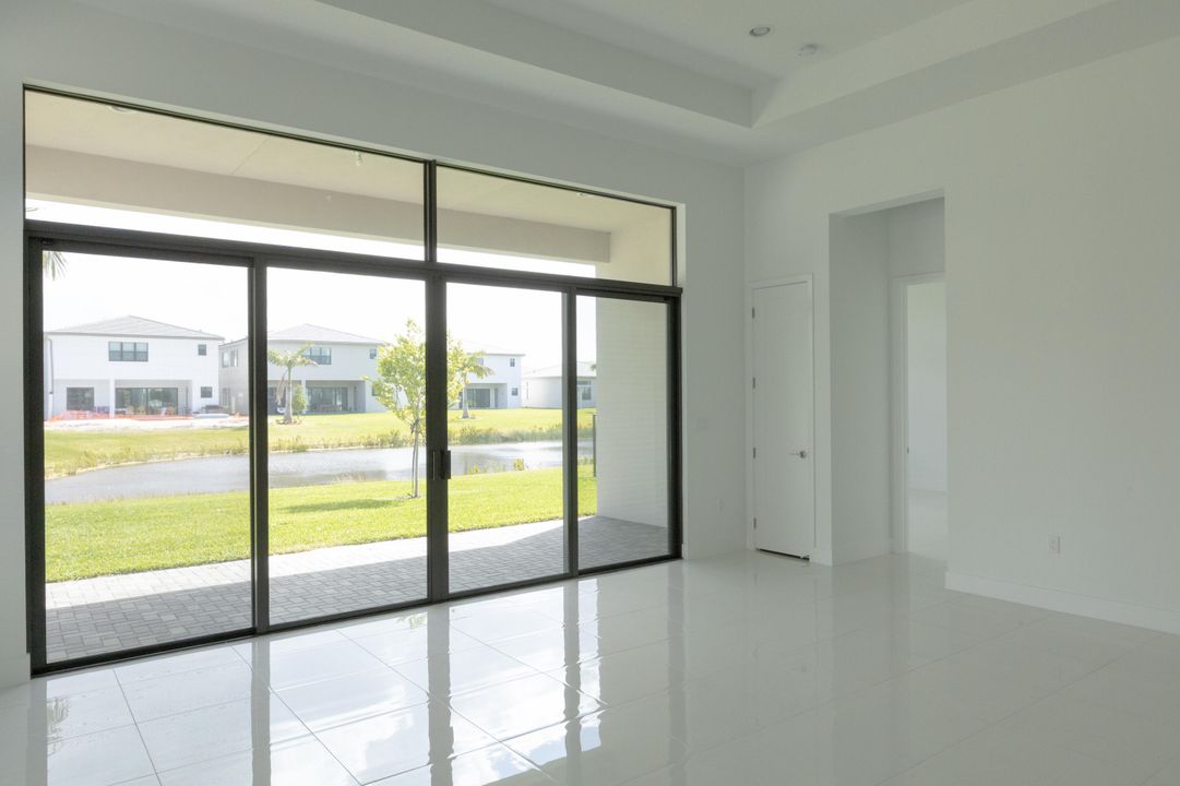 For Sale: $1,645,000 (3 beds, 3 baths, 2573 Square Feet)