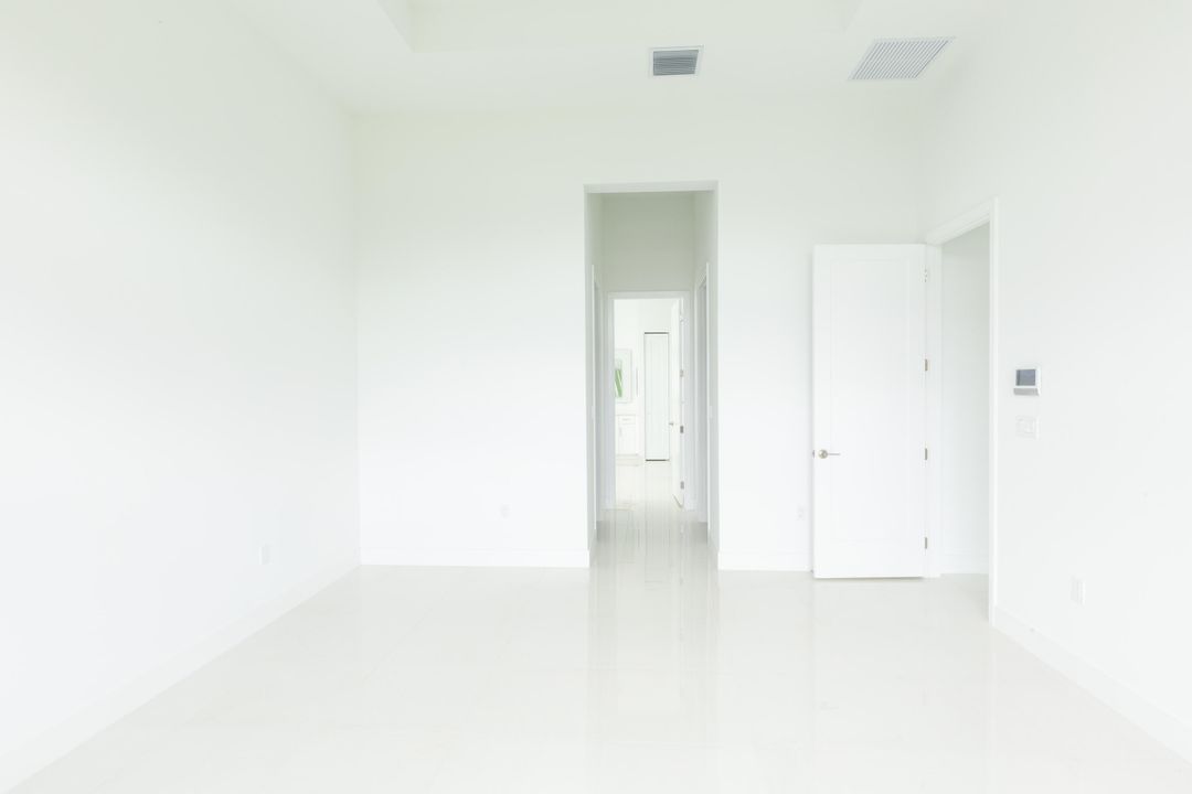 For Sale: $1,645,000 (3 beds, 3 baths, 2573 Square Feet)