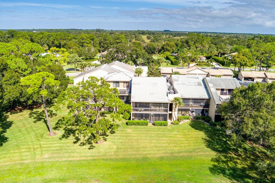 待售: $199,000 (2 贝兹, 2 浴室, 1417 平方英尺)