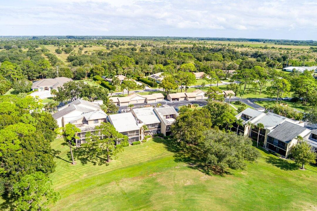 待售: $199,000 (2 贝兹, 2 浴室, 1417 平方英尺)