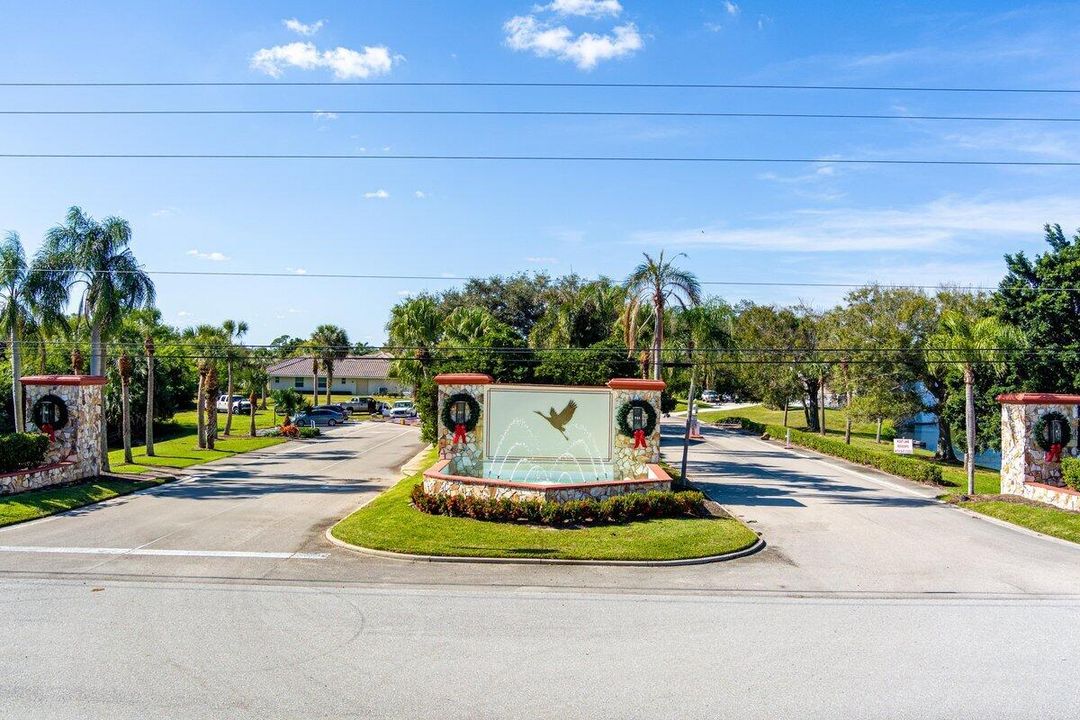 待售: $199,000 (2 贝兹, 2 浴室, 1417 平方英尺)