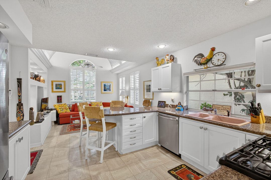 Active With Contract: $759,000 (3 beds, 2 baths, 1831 Square Feet)