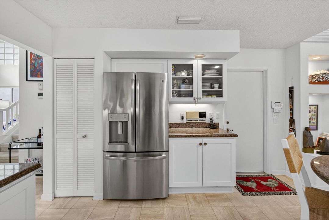 Active With Contract: $759,000 (3 beds, 2 baths, 1831 Square Feet)