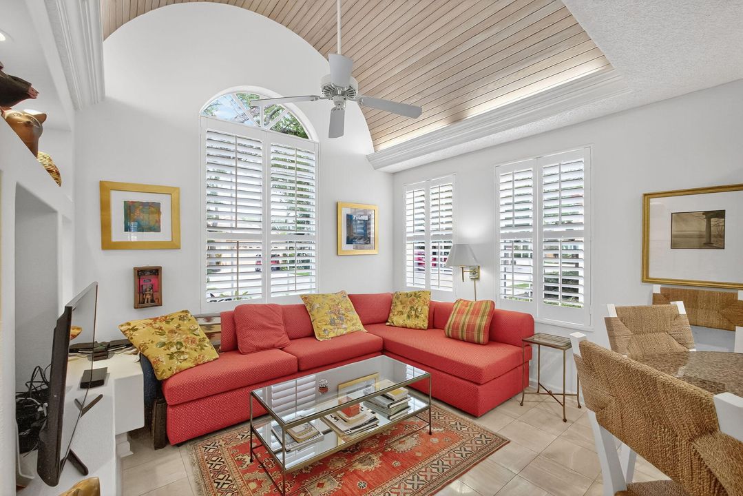 Active With Contract: $759,000 (3 beds, 2 baths, 1831 Square Feet)