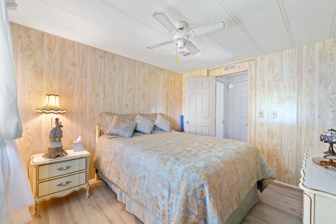 For Sale: $59,900 (2 beds, 2 baths, 1458 Square Feet)