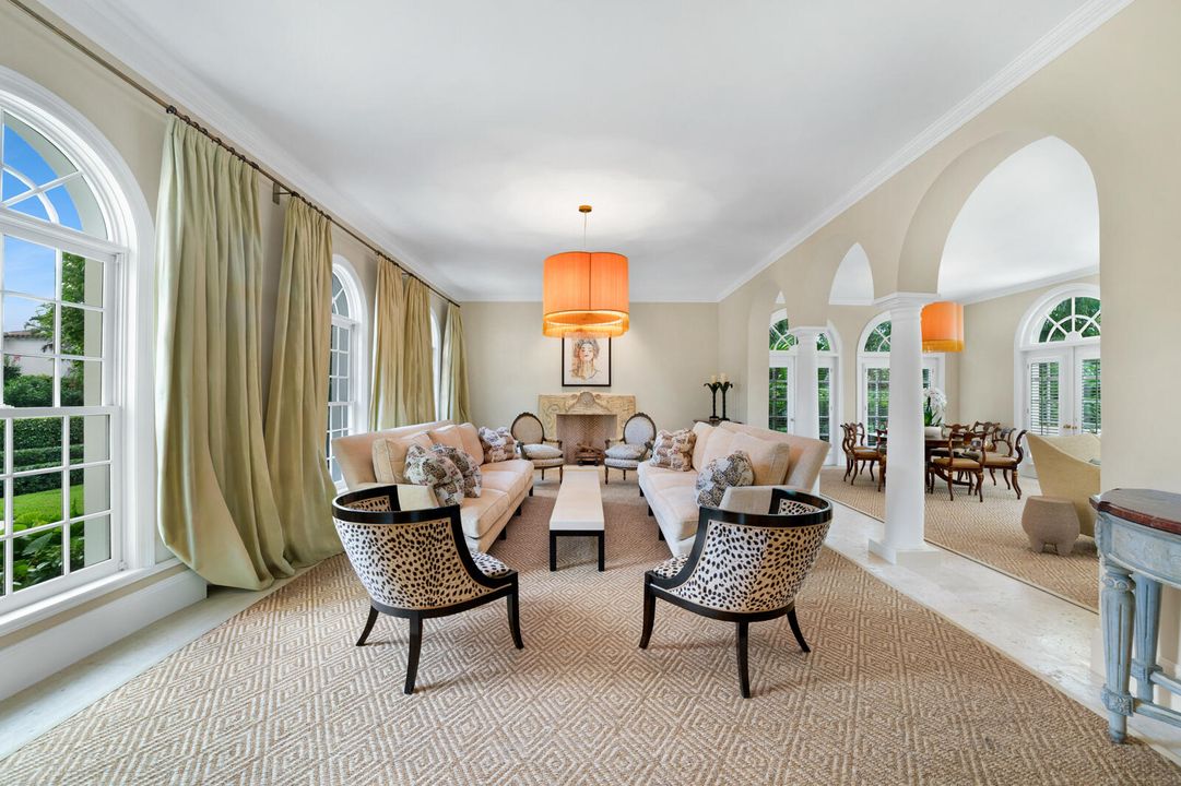 待售: $18,000,000 (5 贝兹, 6 浴室, 6239 平方英尺)