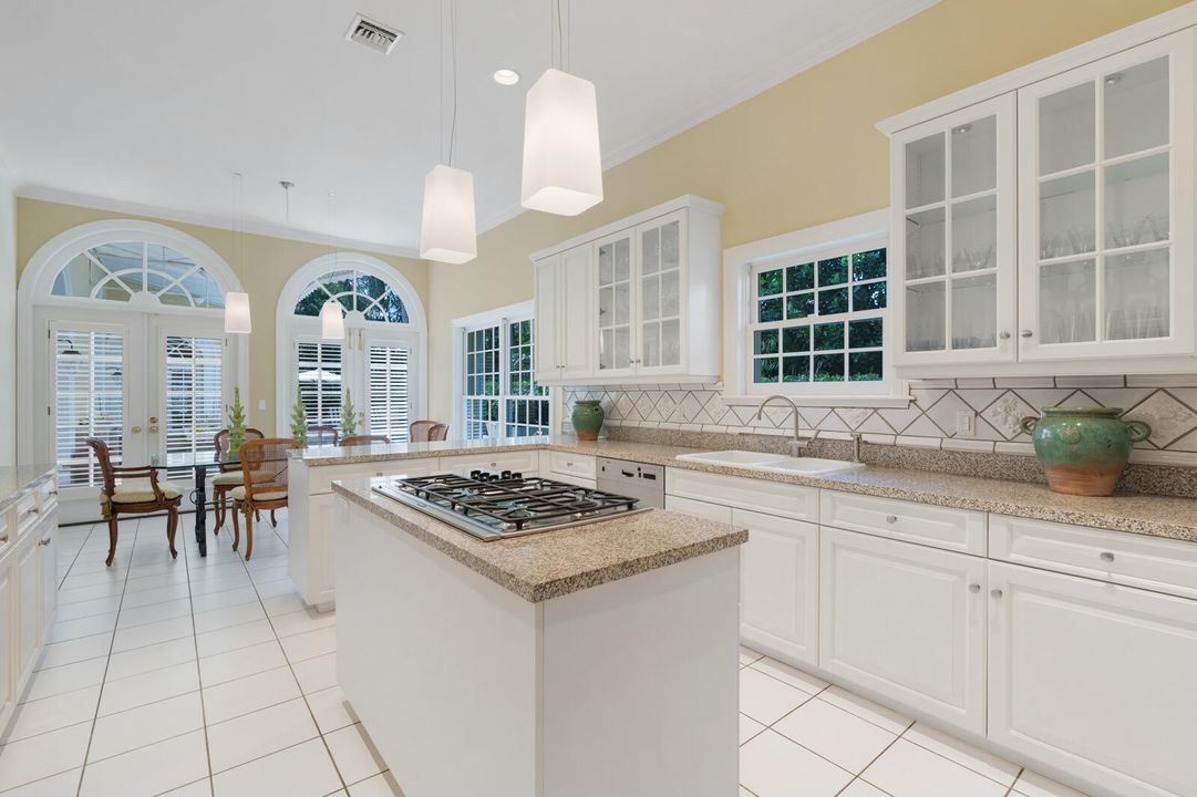 待售: $18,000,000 (5 贝兹, 6 浴室, 6239 平方英尺)