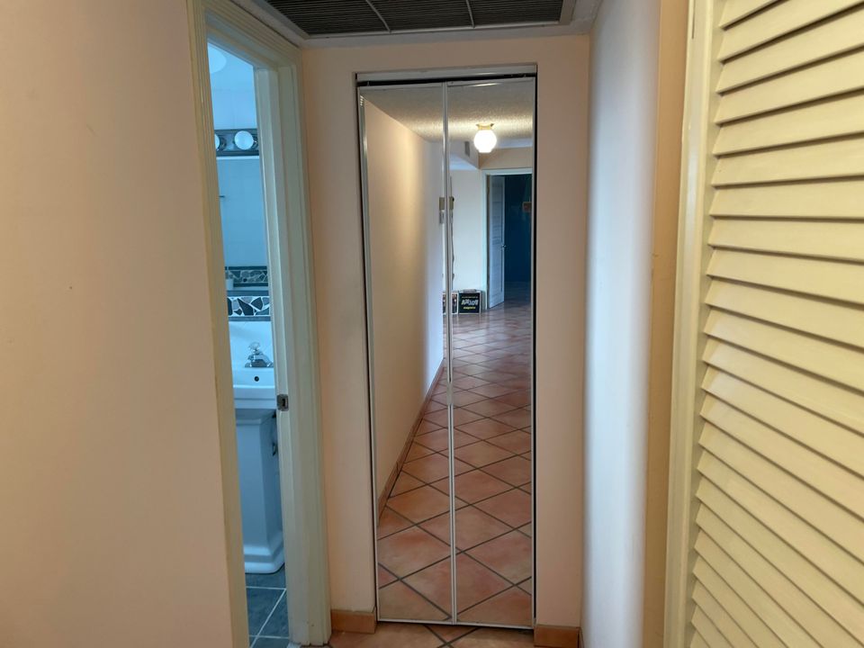 En Venta: $72,000 (2 camas, 2 baños, 994 Pies cuadrados)