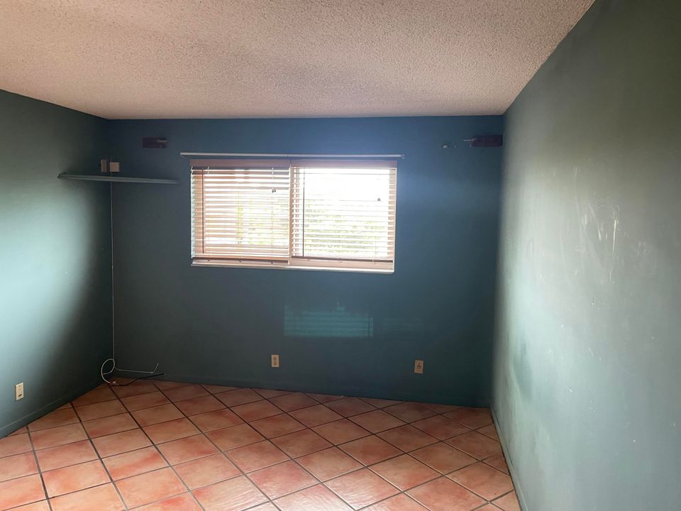 En Venta: $72,000 (2 camas, 2 baños, 994 Pies cuadrados)