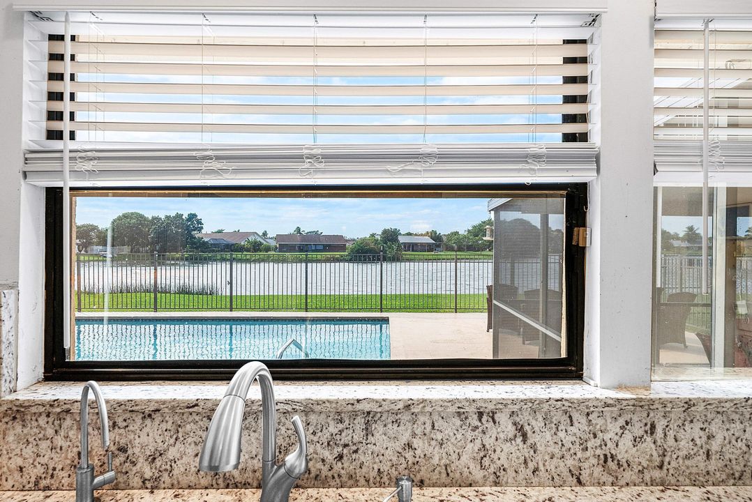 待售: $695,000 (3 贝兹, 2 浴室, 1766 平方英尺)