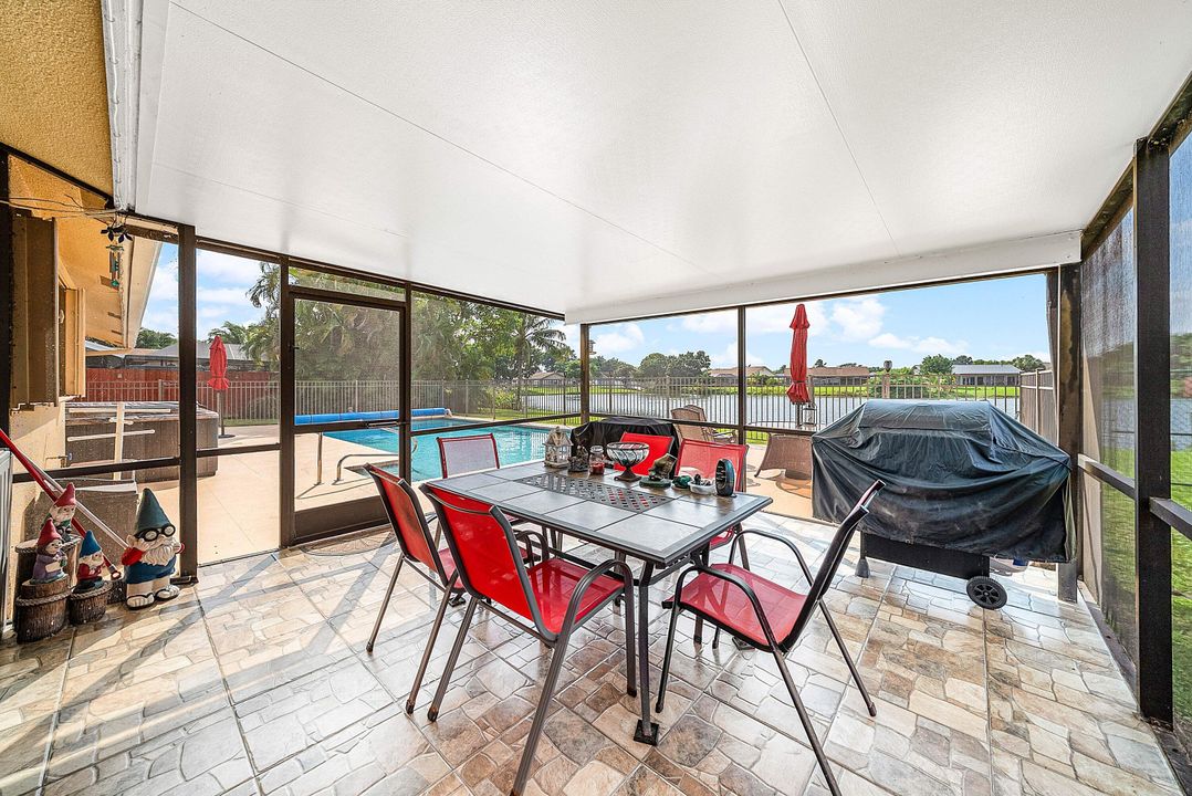 待售: $695,000 (3 贝兹, 2 浴室, 1766 平方英尺)