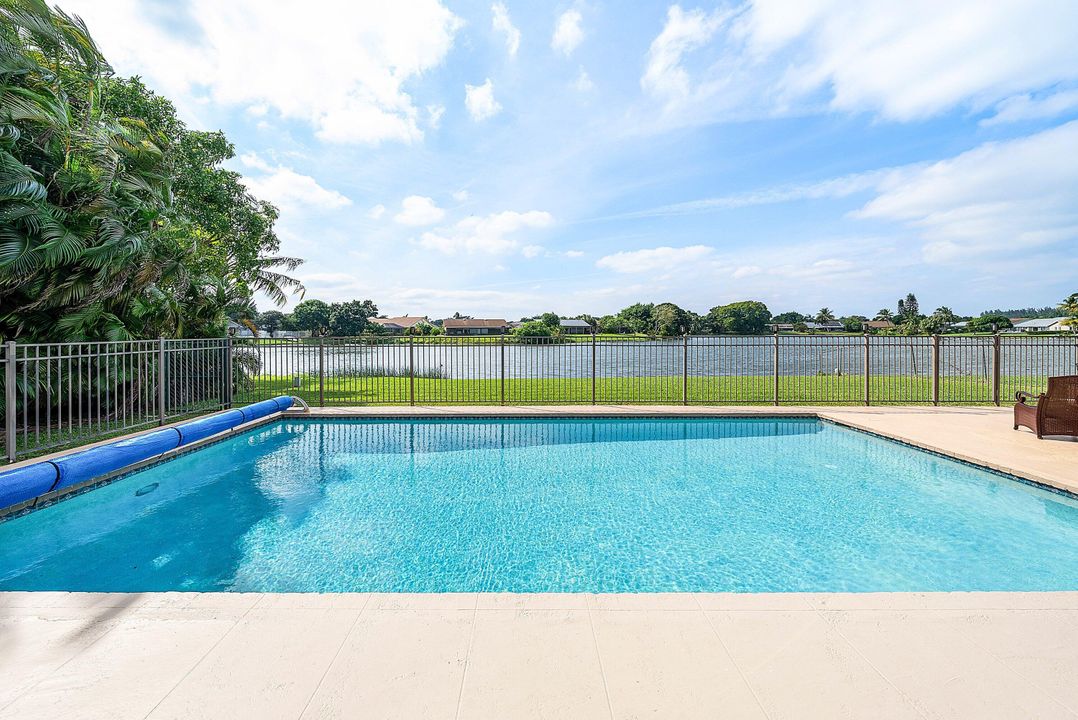 待售: $695,000 (3 贝兹, 2 浴室, 1766 平方英尺)