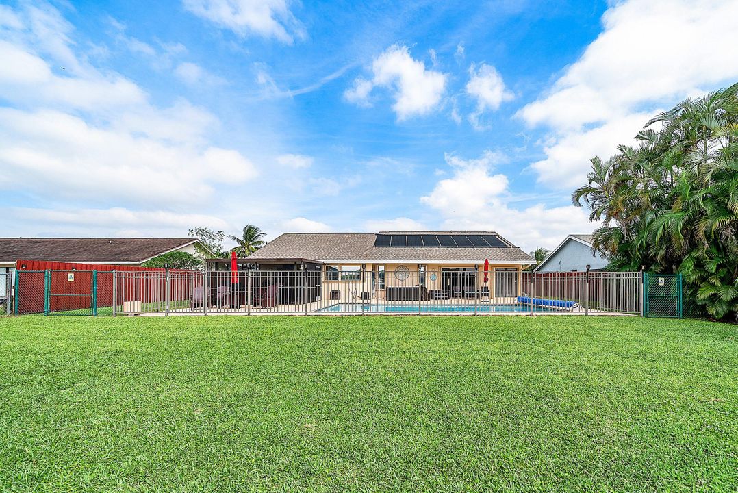 待售: $695,000 (3 贝兹, 2 浴室, 1766 平方英尺)