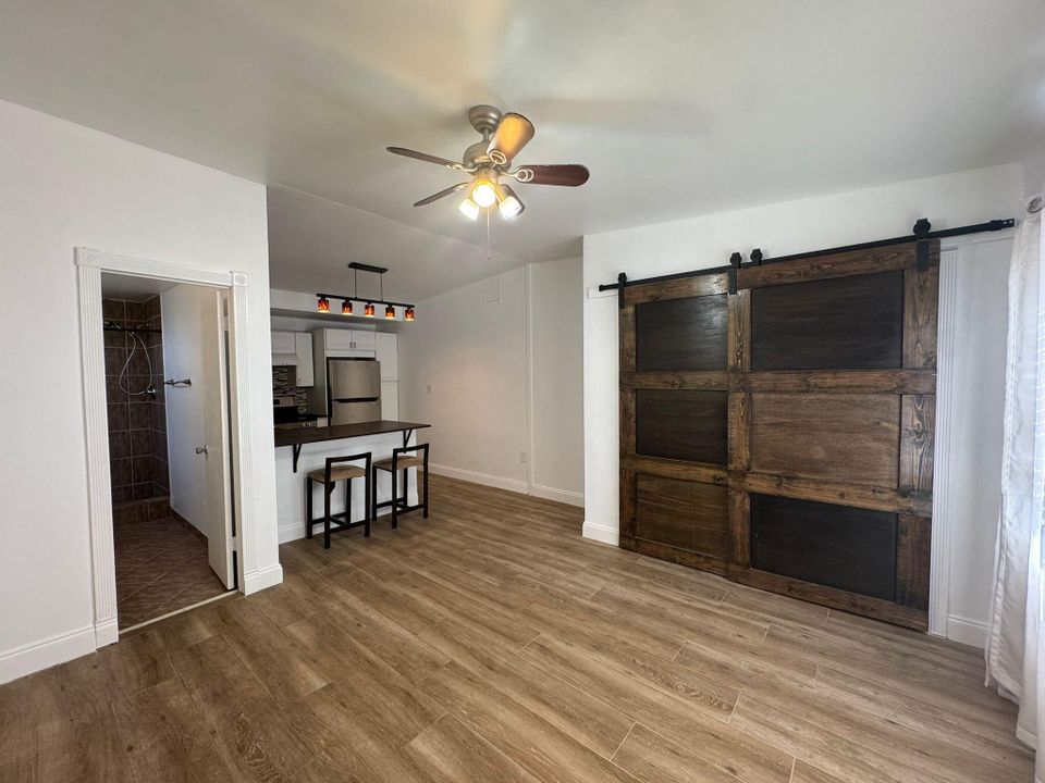 For Rent: $1,550 (0 beds, 1 baths, 500 Square Feet)