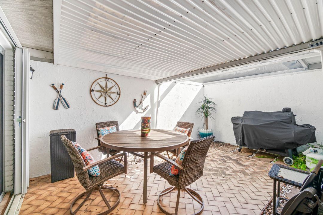 En Venta: $249,000 (2 camas, 2 baños, 1238 Pies cuadrados)