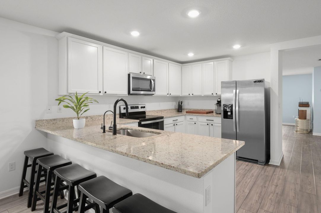 Active With Contract: $464,000 (4 beds, 2 baths, 1851 Square Feet)