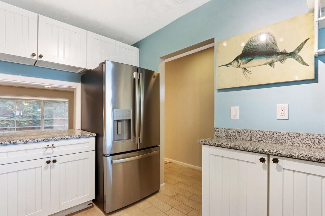 For Sale: $188,000 (2 beds, 2 baths, 1032 Square Feet)
