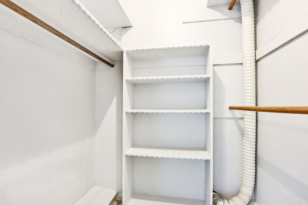 For Sale: $188,000 (2 beds, 2 baths, 1032 Square Feet)