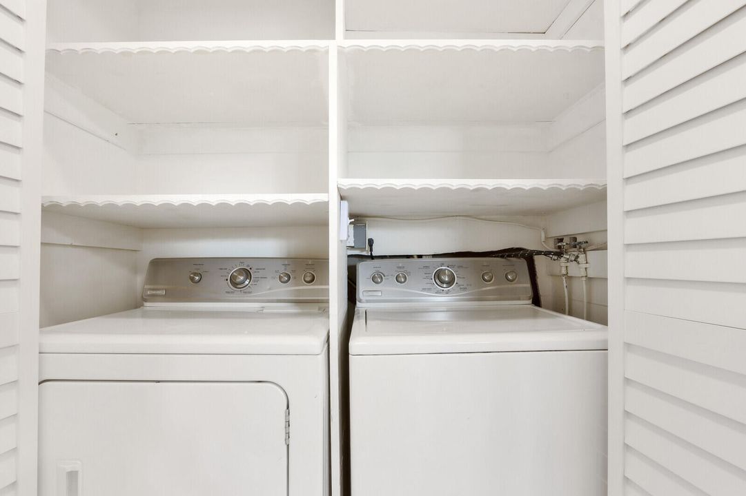 For Sale: $188,000 (2 beds, 2 baths, 1032 Square Feet)