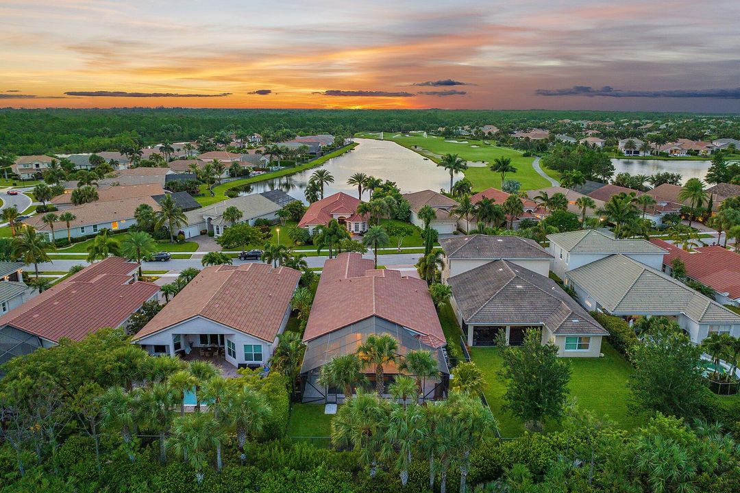 出租: $10,250 (3 贝兹, 2 浴室, 2621 平方英尺)