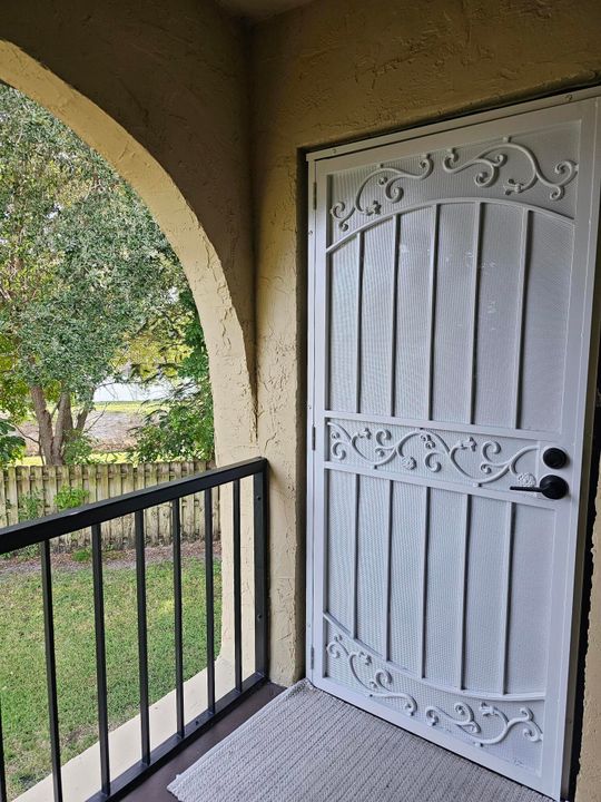 En Venta: $210,000 (2 camas, 1 baños, 935 Pies cuadrados)