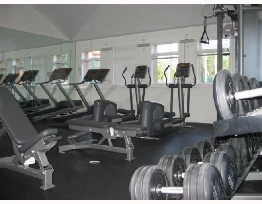 For Rent: $1,875 (1 beds, 1 baths, 672 Square Feet)