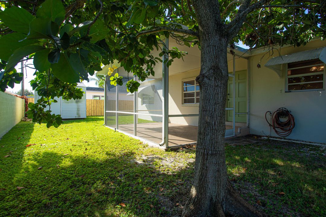 Active With Contract: $1,249,000 (3 beds, 2 baths, 1335 Square Feet)