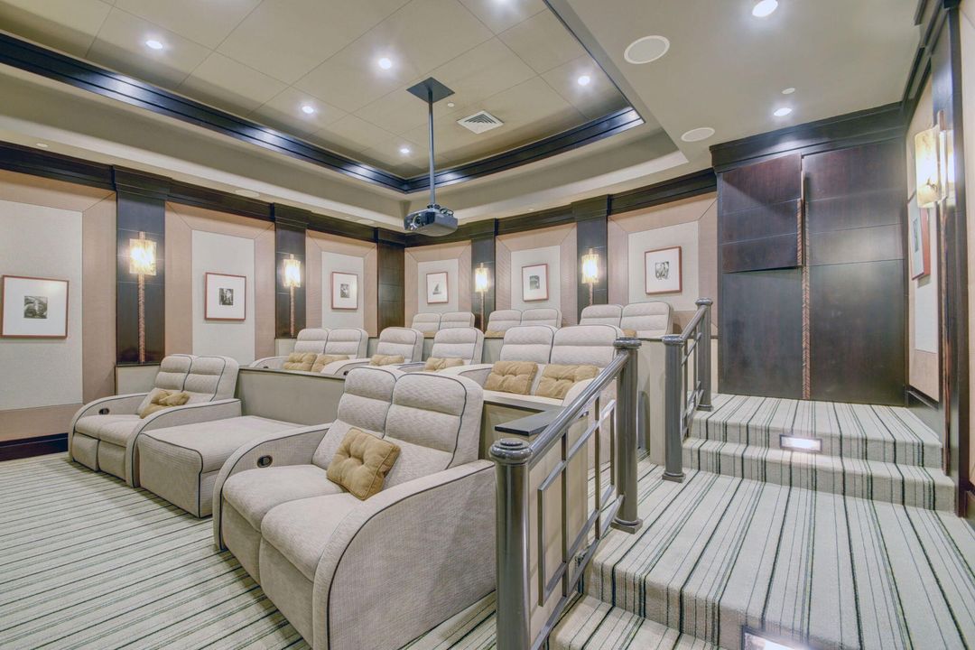 出租: $30,000 (3 贝兹, 3 浴室, 3605 平方英尺)