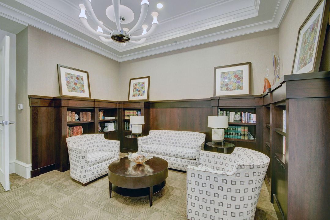 出租: $30,000 (3 贝兹, 3 浴室, 3605 平方英尺)