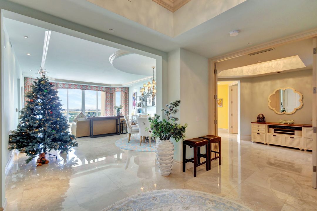 出租: $30,000 (3 贝兹, 3 浴室, 3605 平方英尺)