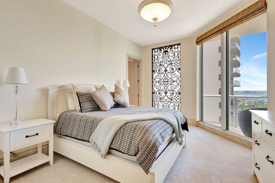 出租: $30,000 (3 贝兹, 3 浴室, 3605 平方英尺)