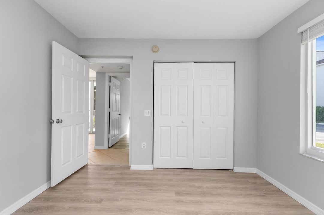 En Venta: $295,000 (3 camas, 2 baños, 1266 Pies cuadrados)