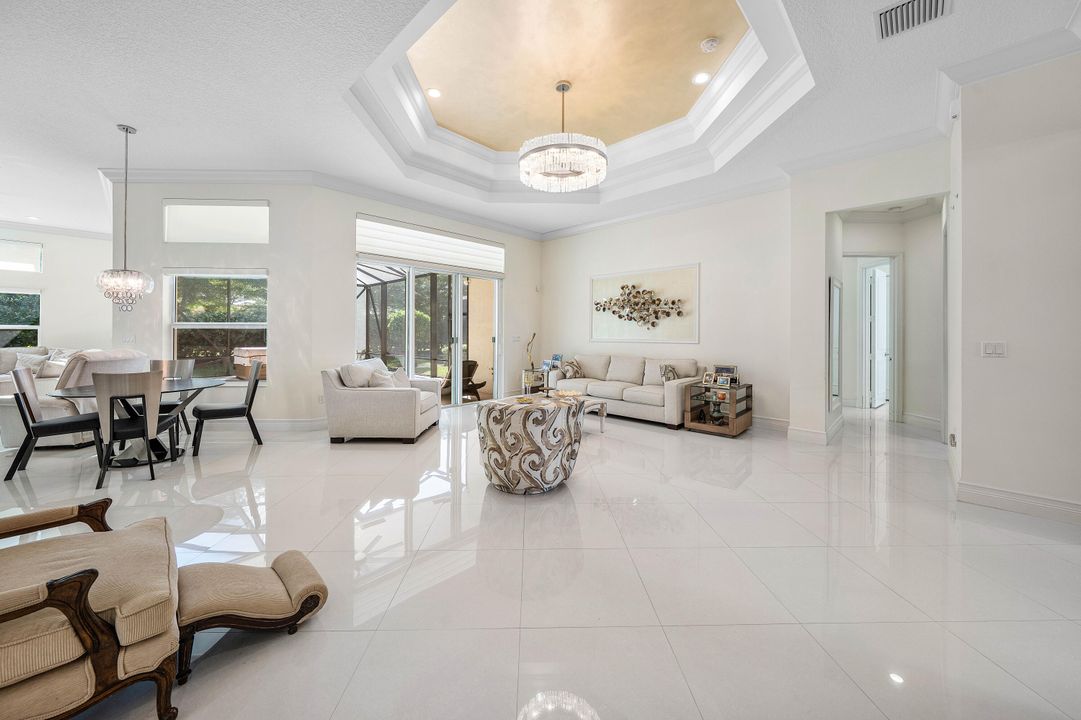 For Sale: $1,125,000 (4 beds, 3 baths, 2770 Square Feet)