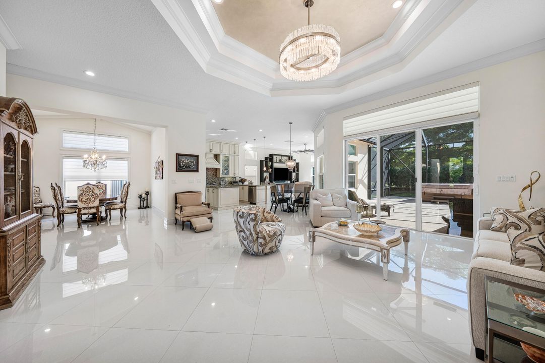 For Sale: $1,125,000 (4 beds, 3 baths, 2770 Square Feet)