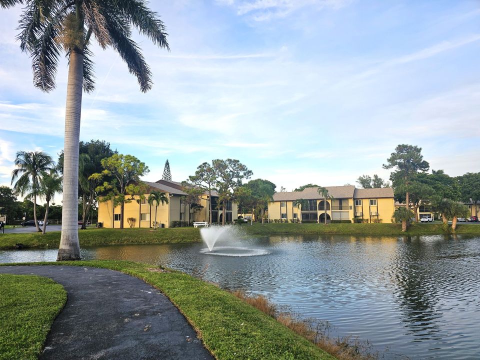 En Venta: $210,000 (2 camas, 1 baños, 935 Pies cuadrados)